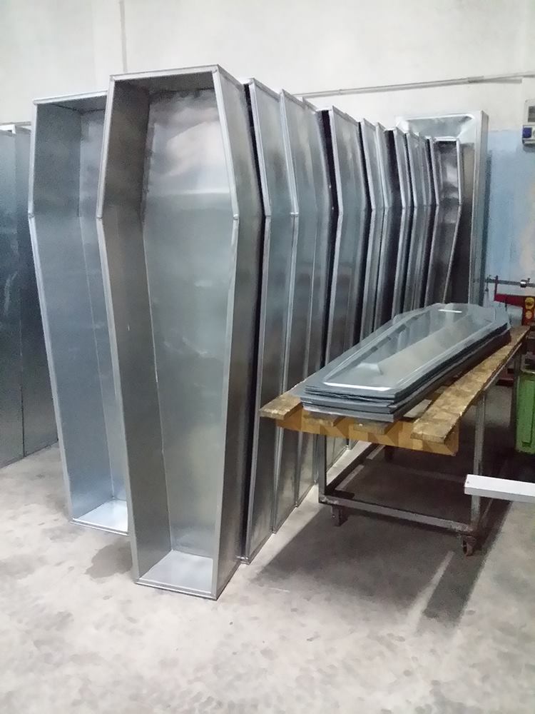 Cofani funebri in zinco ad Alcamo